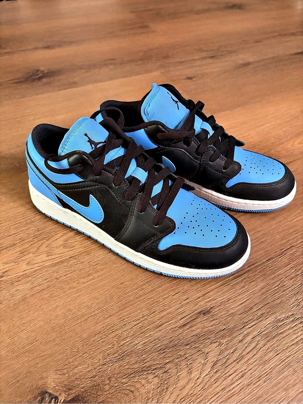 Jordan 1 Low US 6Y Blue & Black Sneakers